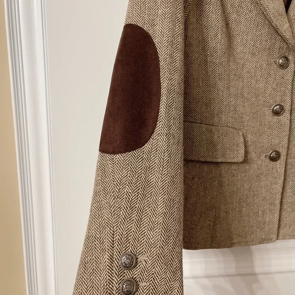 Coat - Picture 3 of 6